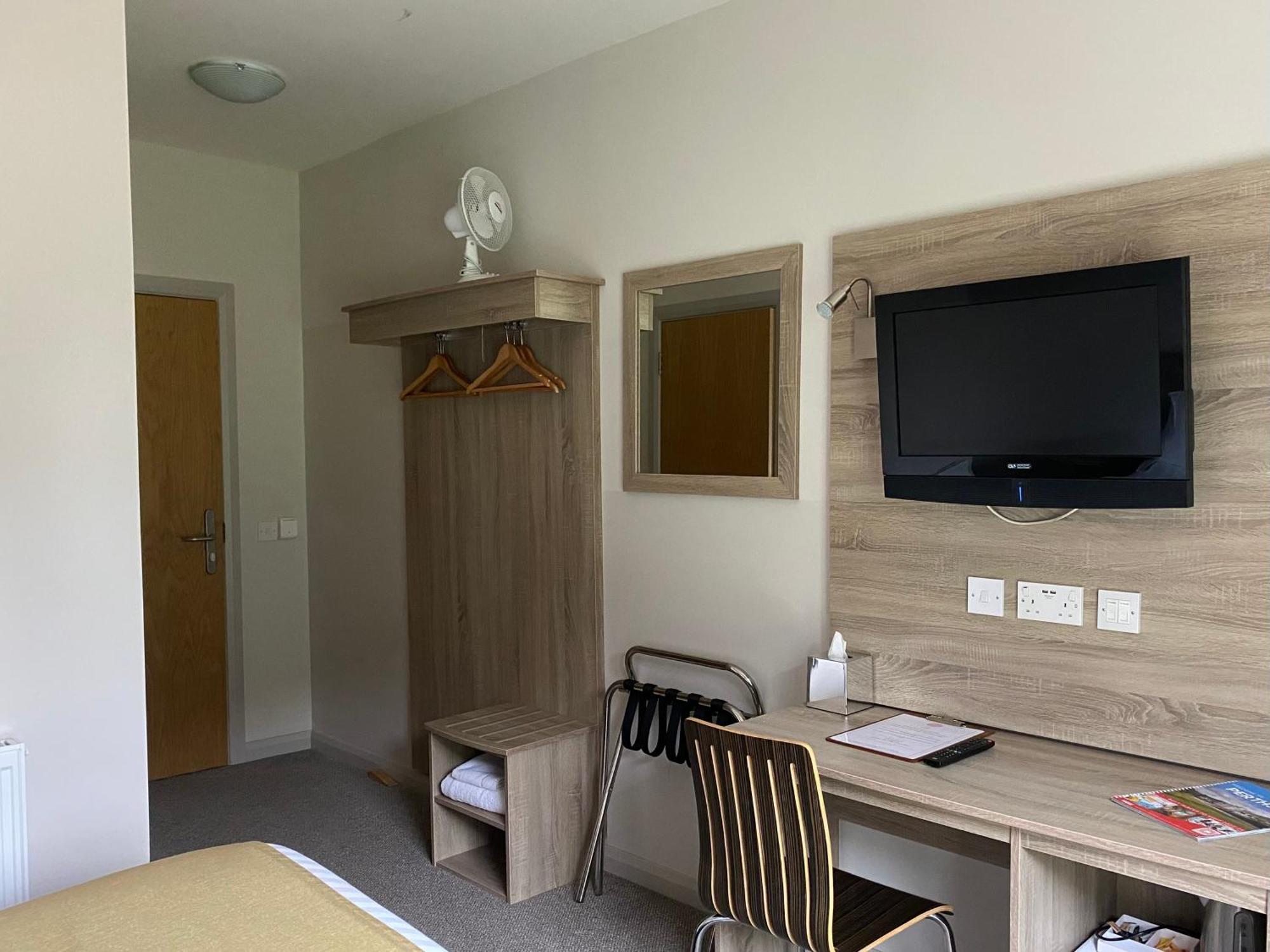 The Lodge At Perth Racecourse Extérieur photo